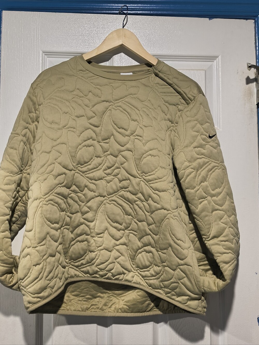 Nike Dri-FIT Beige Tan Khaki Quilted Floral Asymmetric Zip Pullover Sweatshirt M - Picture 10 of 13